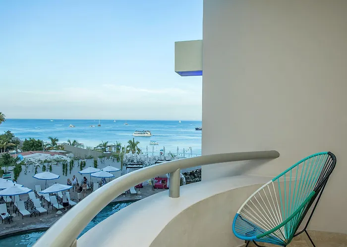 At Cabo And 5* Cabo San Lucas