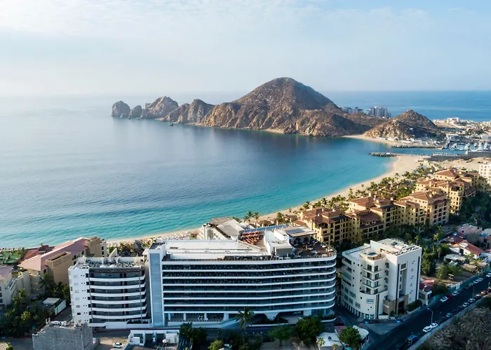 At Cabo And Hotel